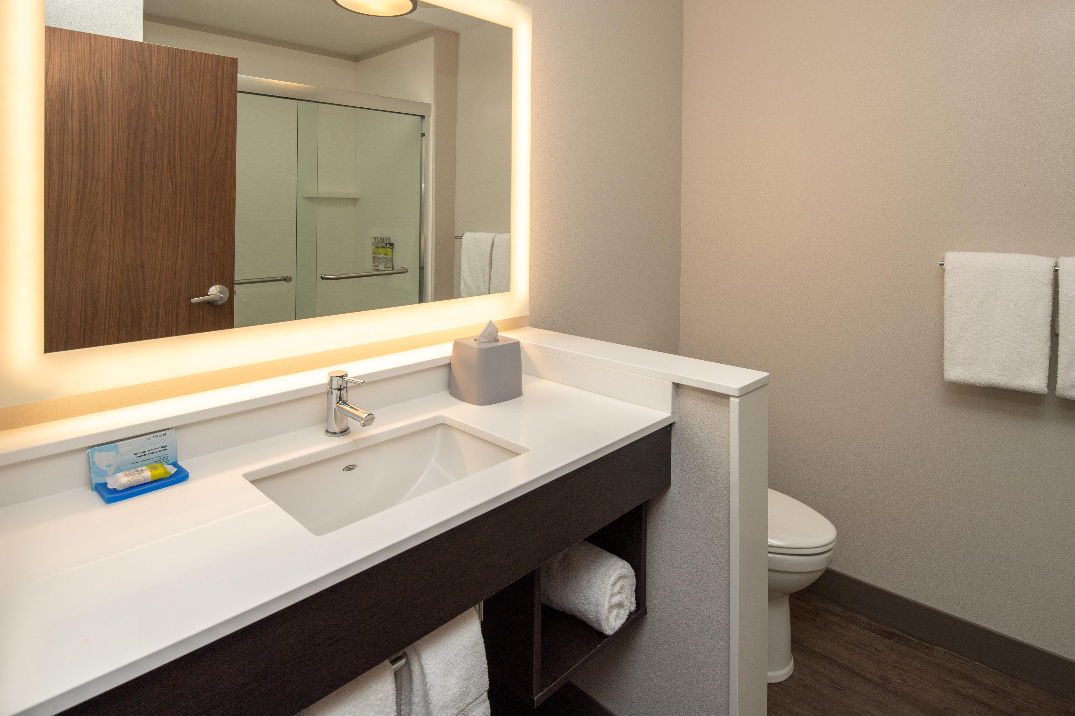 Holiday Inn Express & Suites - Camas By Ihg Exterior photo