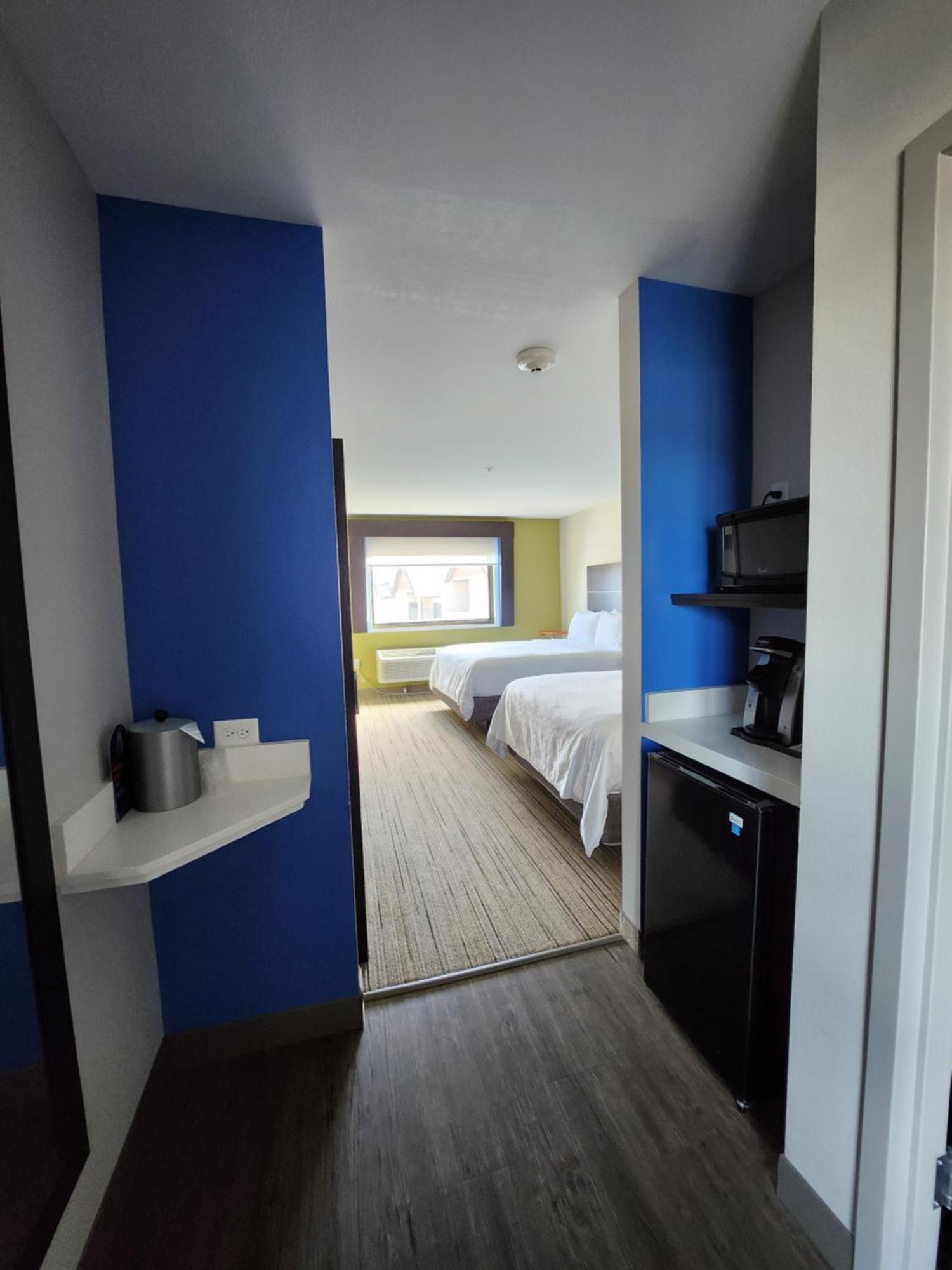 Holiday Inn Express & Suites - Camas By Ihg Exterior photo