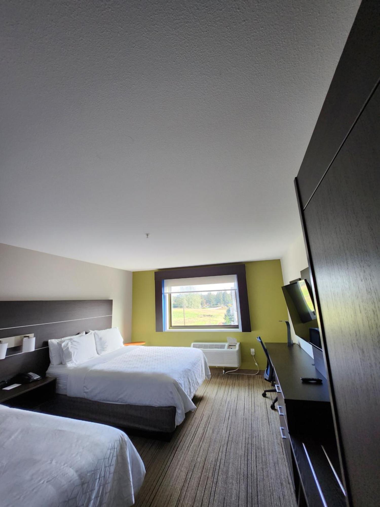 Holiday Inn Express & Suites - Camas By Ihg Exterior photo