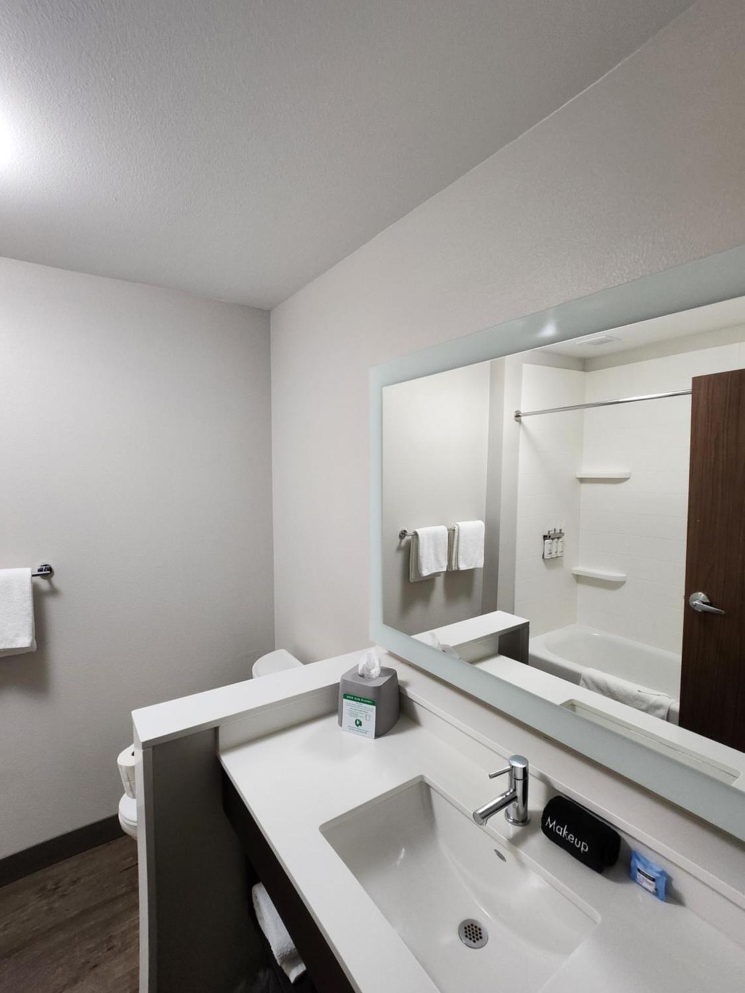 Holiday Inn Express & Suites - Camas By Ihg Exterior photo